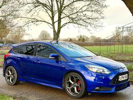Ford Focus 2.0T EcoBoost ST-3
